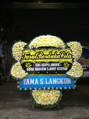 Papan Bunga Duka di Ciniru